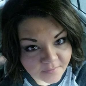 Meet your Posher, Kelli